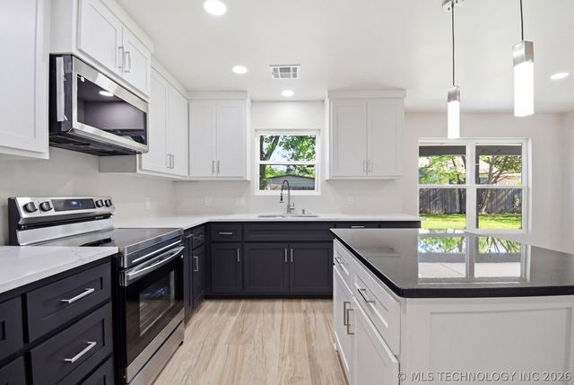 2629 W 68th Place S, Tulsa, OK 74132