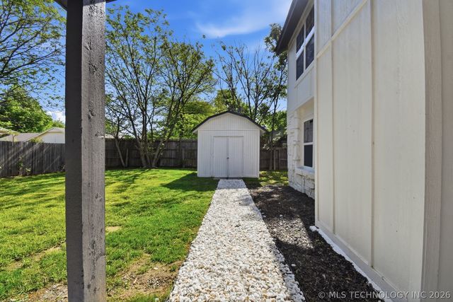 2629 W 68th Place S, Tulsa, OK 74132