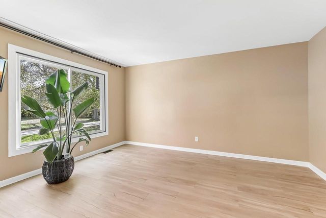 11262 3rd AVENUE, Pleasant Prairie, WI 53158