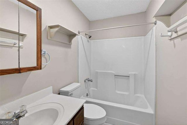 100 Clarks Bluff Road, Kingsland, GA 31548