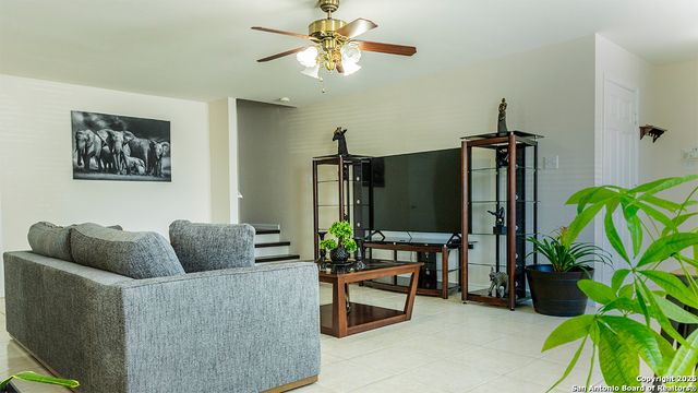 339 Cedron Chase, San Antonio, TX 78253