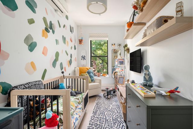 44 W 90TH Street, New York City, NY 10024