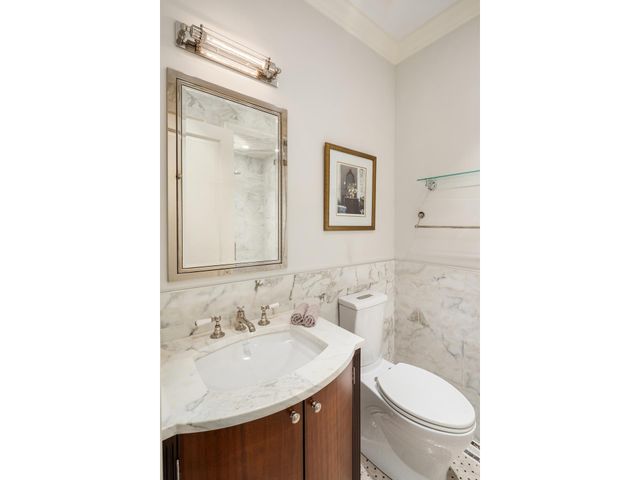 44 W 90TH Street, New York City, NY 10024