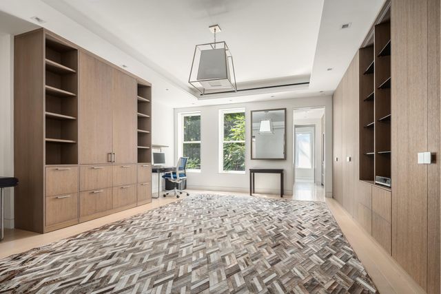 44 W 90TH Street, New York City, NY 10024