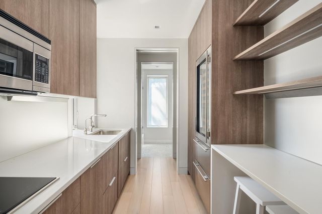 44 W 90TH Street, New York City, NY 10024