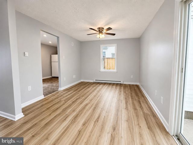 63 BERKSHIRE RD, Sicklerville, NJ 08081