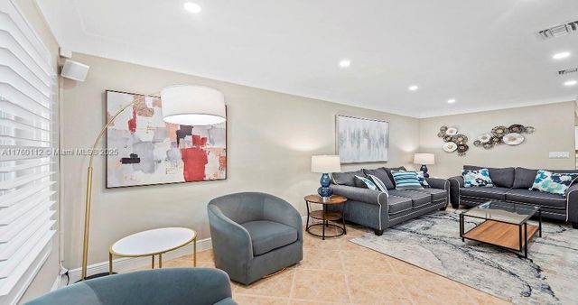 1765 NE 58th St, Fort Lauderdale, FL 33334
