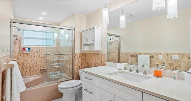 1765 NE 58th St, Fort Lauderdale, FL 33334