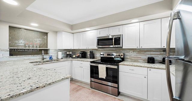 1765 NE 58th St, Fort Lauderdale, FL 33334