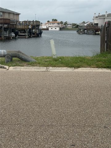13989 Ports O Call Dr, Corpus Christi, TX 78418