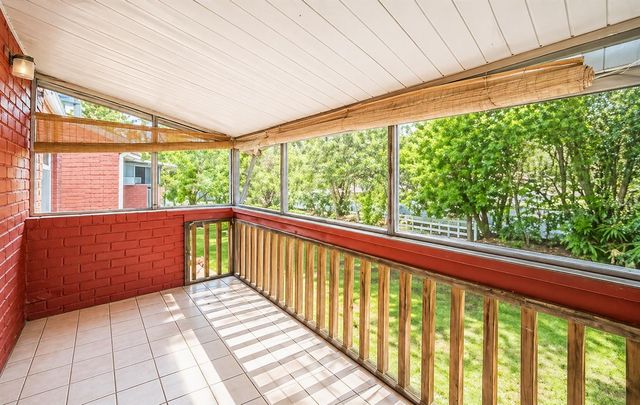1044 82ND TERRACE N 1044C, St Petersburg, FL 33702