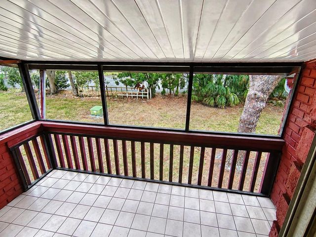 1044 82ND TERRACE N 1044C, St Petersburg, FL 33702