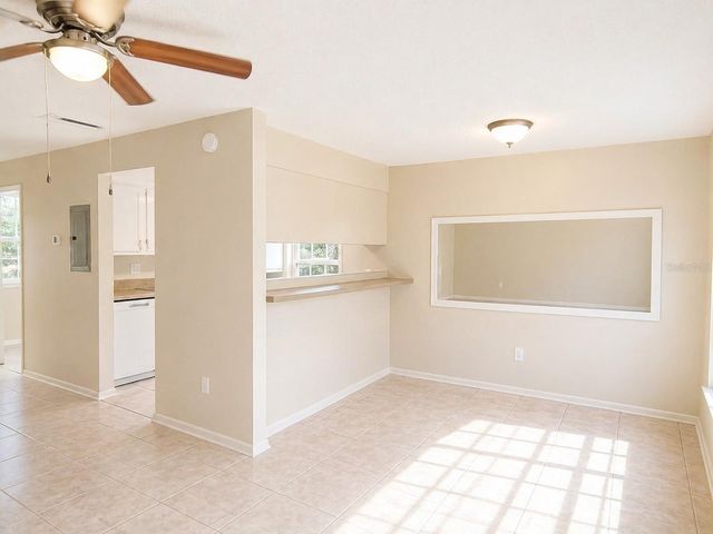 1044 82ND TERRACE N 1044C, St Petersburg, FL 33702