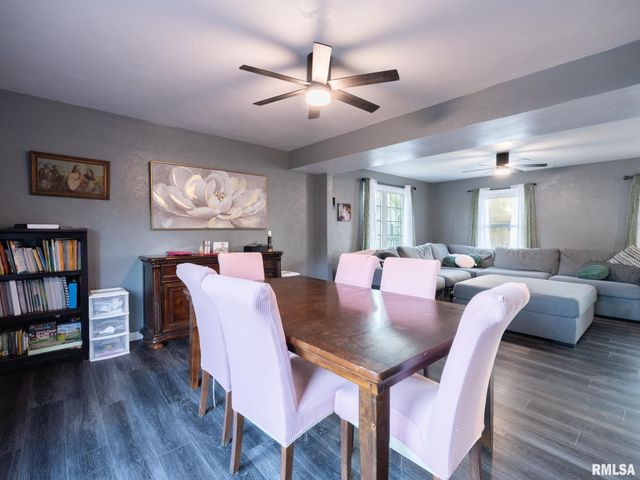 500 N 6TH Street, Pekin, IL 61554