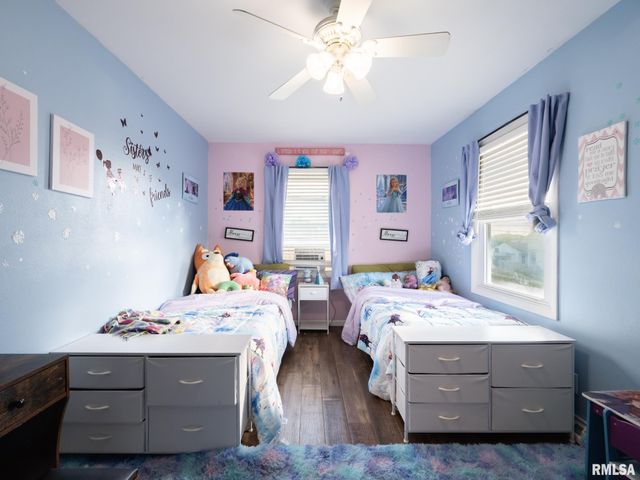 500 N 6TH Street, Pekin, IL 61554