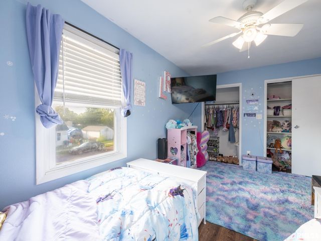 500 N 6TH Street, Pekin, IL 61554