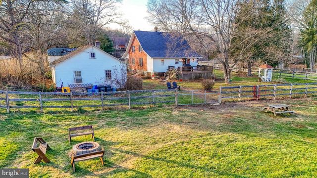 11178 HEDGESVILLE RD, Hedgesville, WV 25427