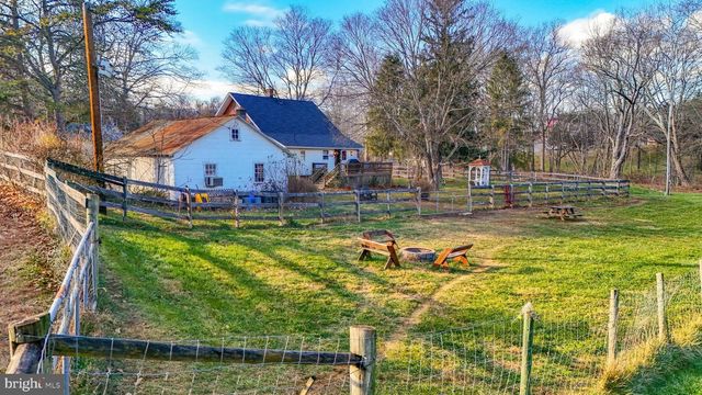 11178 HEDGESVILLE RD, Hedgesville, WV 25427