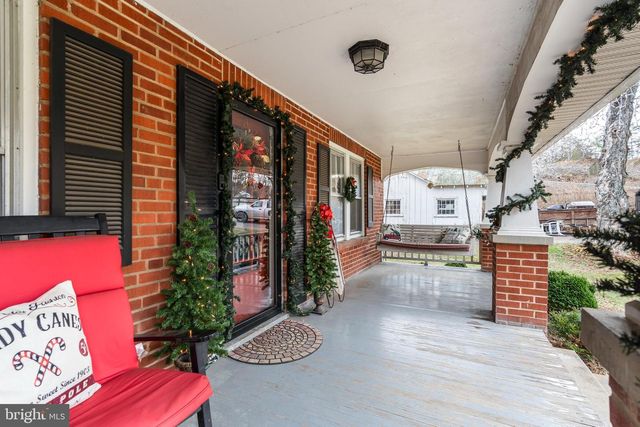 11178 HEDGESVILLE RD, Hedgesville, WV 25427