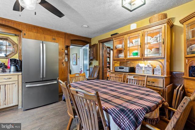 11178 HEDGESVILLE RD, Hedgesville, WV 25427