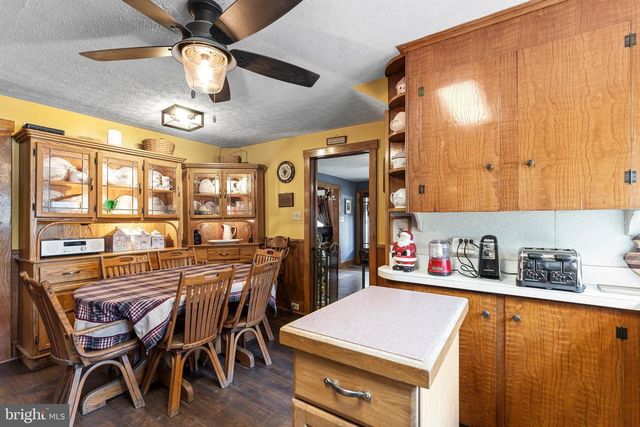 11178 HEDGESVILLE RD, Hedgesville, WV 25427