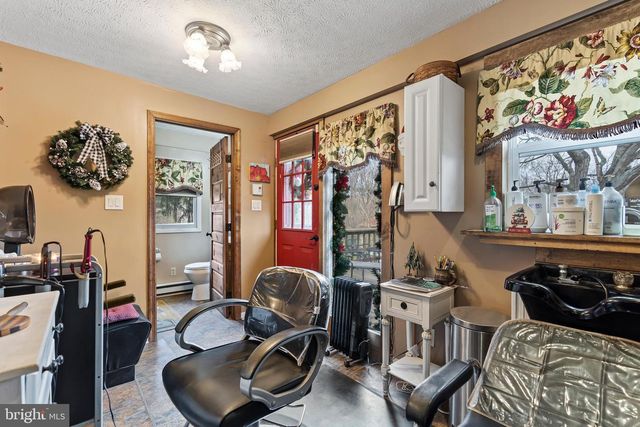 11178 HEDGESVILLE RD, Hedgesville, WV 25427