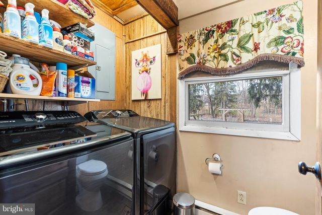 11178 HEDGESVILLE RD, Hedgesville, WV 25427