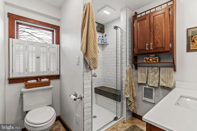 11178 HEDGESVILLE RD, Hedgesville, WV 25427