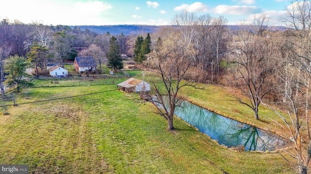 11178 HEDGESVILLE RD, Hedgesville, WV 25427