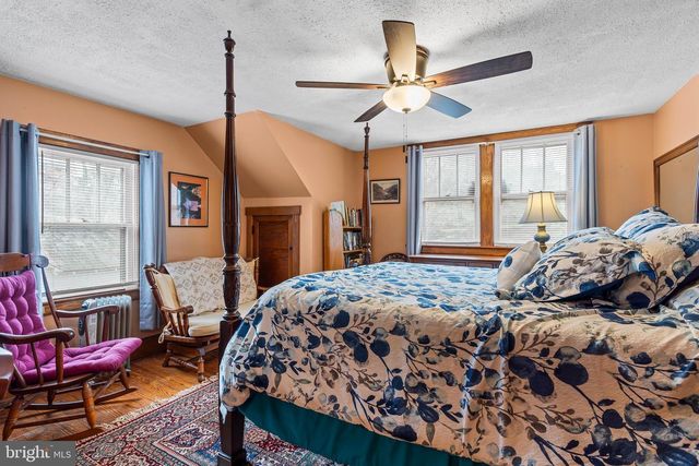 11178 HEDGESVILLE RD, Hedgesville, WV 25427