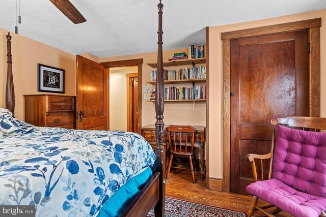 11178 HEDGESVILLE RD, Hedgesville, WV 25427