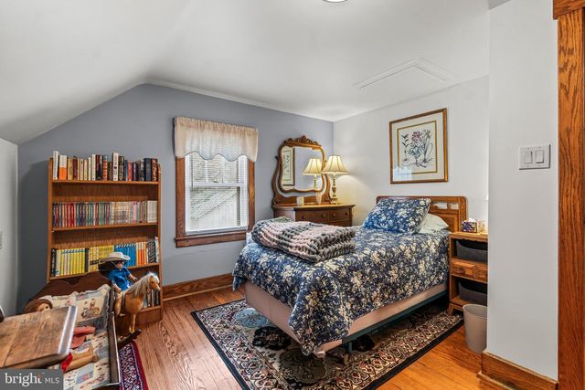 11178 HEDGESVILLE RD, Hedgesville, WV 25427