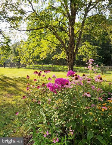 11178 HEDGESVILLE RD, Hedgesville, WV 25427