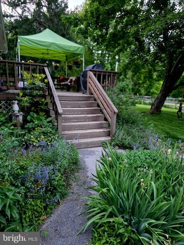 11178 HEDGESVILLE RD, Hedgesville, WV 25427