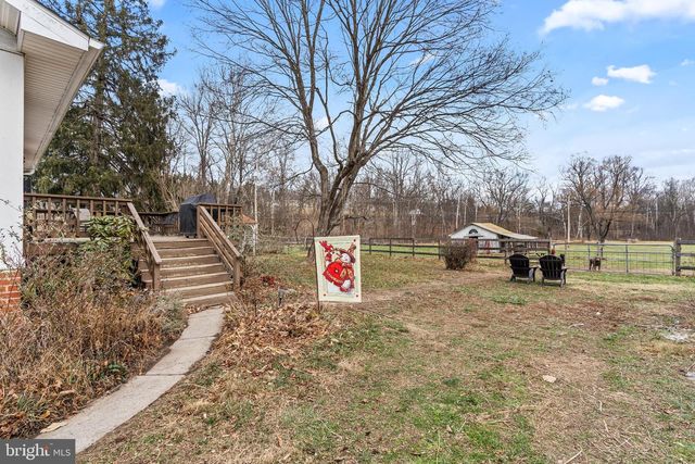 11178 HEDGESVILLE RD, Hedgesville, WV 25427