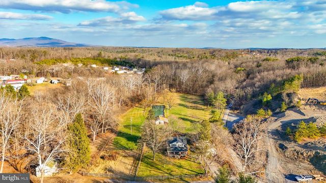 11178 HEDGESVILLE RD, Hedgesville, WV 25427