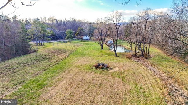 11178 HEDGESVILLE RD, Hedgesville, WV 25427
