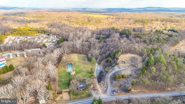 11178 HEDGESVILLE RD, Hedgesville, WV 25427