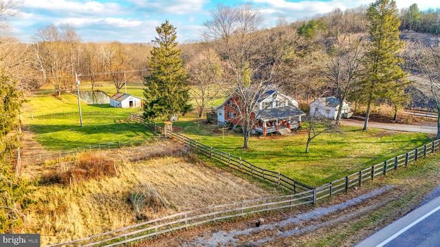 11178 HEDGESVILLE RD, Hedgesville, WV 25427