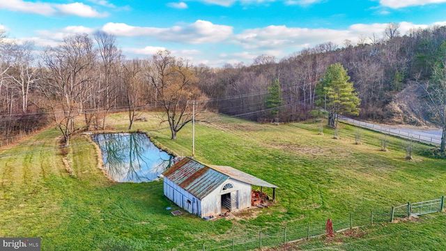 11178 HEDGESVILLE RD, Hedgesville, WV 25427