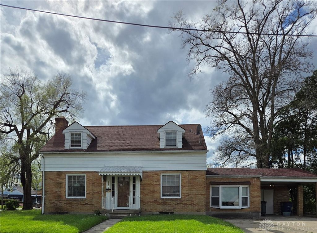 2401 Rugby Road, Dayton, OH 45406
