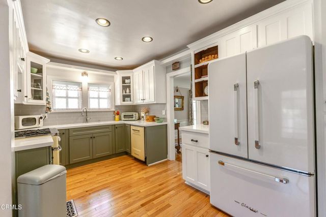 143 N Lincoln Place, Monrovia, CA 91016