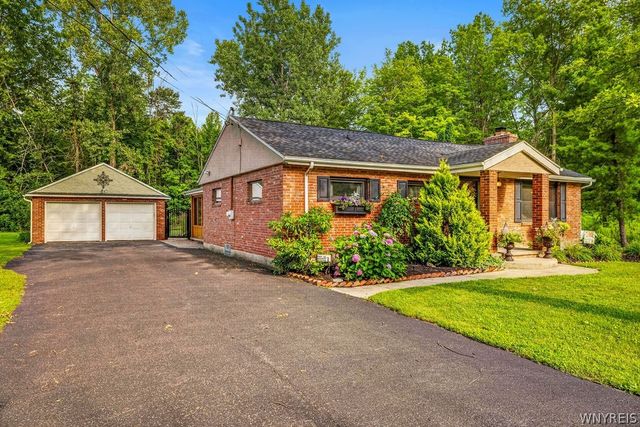 4071 Calkins Road, Lewiston, NY 14174