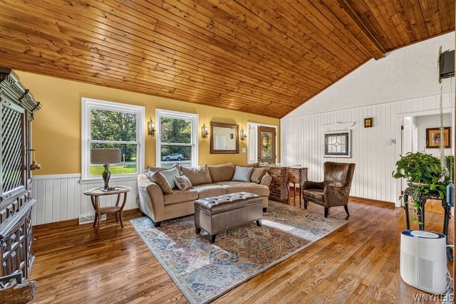 4071 Calkins Road, Lewiston, NY 14174