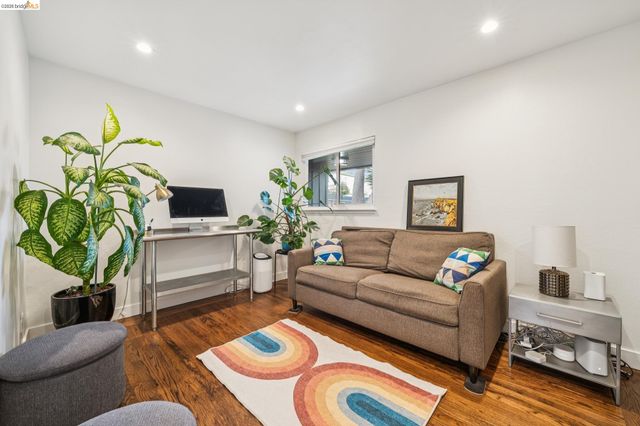 5845 Bernhard Ave, Richmond, CA 94805