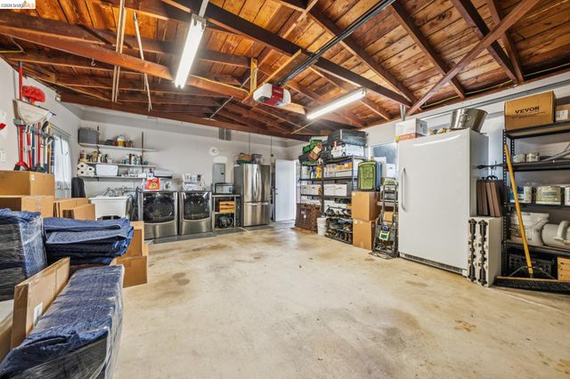 5845 Bernhard Ave, Richmond, CA 94805