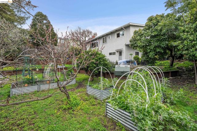 5845 Bernhard Ave, Richmond, CA 94805