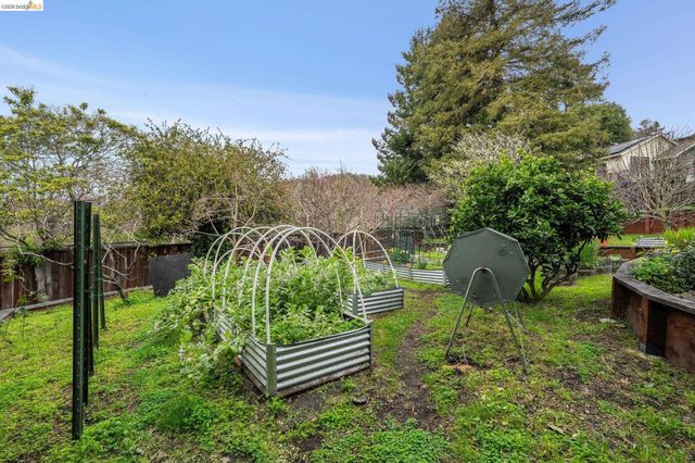 5845 Bernhard Ave, Richmond, CA 94805