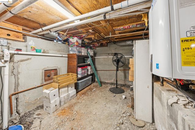 5845 Bernhard Ave, Richmond, CA 94805