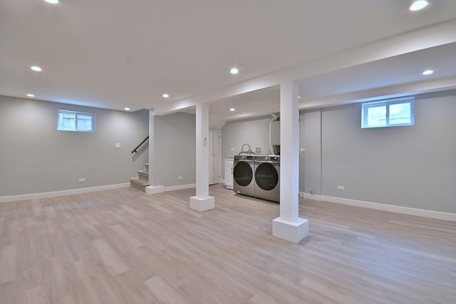 7215 W Farwell Avenue, Chicago, IL 60631